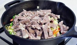 淀粉牛肉爆料视频,视频爆料揭示食品安全新问题
